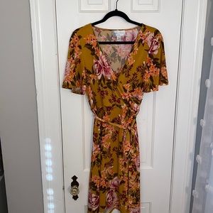 Donna Morgan Yellow Floral Dress size 10